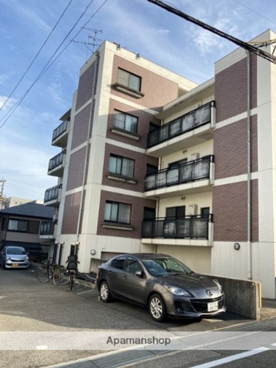 シャルマンコート西宮の外観