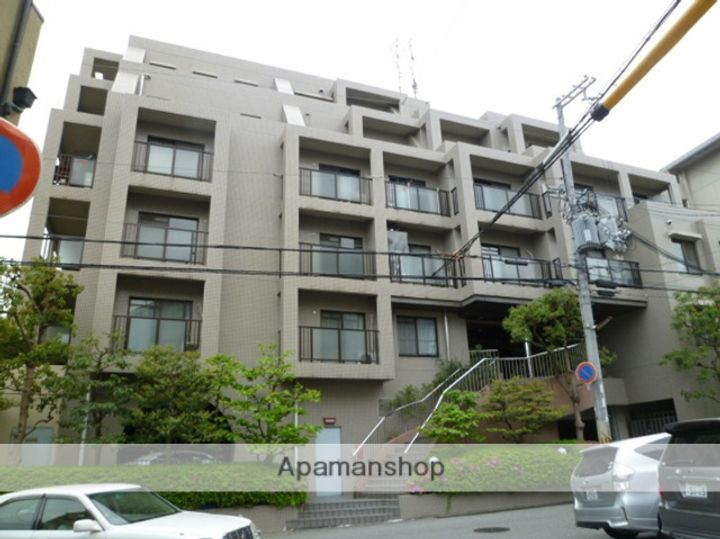 ロイヤル苦楽園104の外観