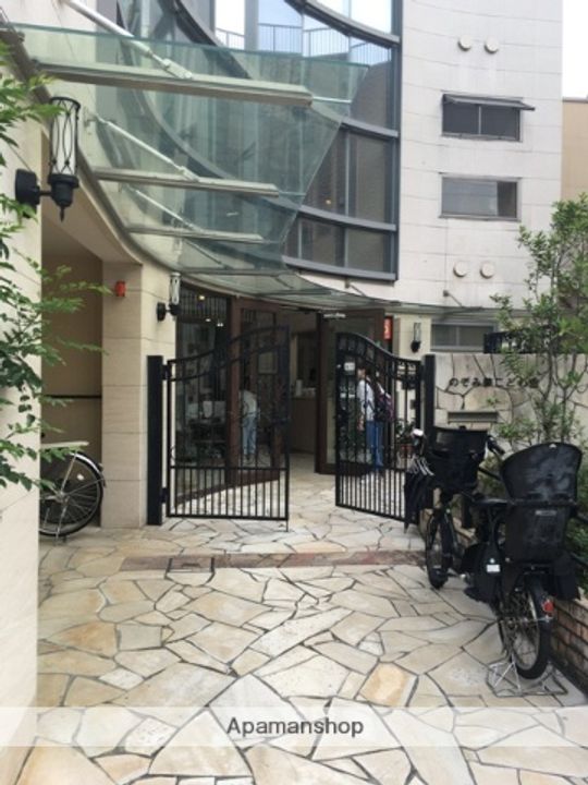 ロイヤル苦楽園104の周辺