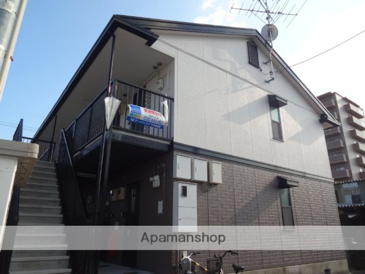 ジュネス仁川の外観