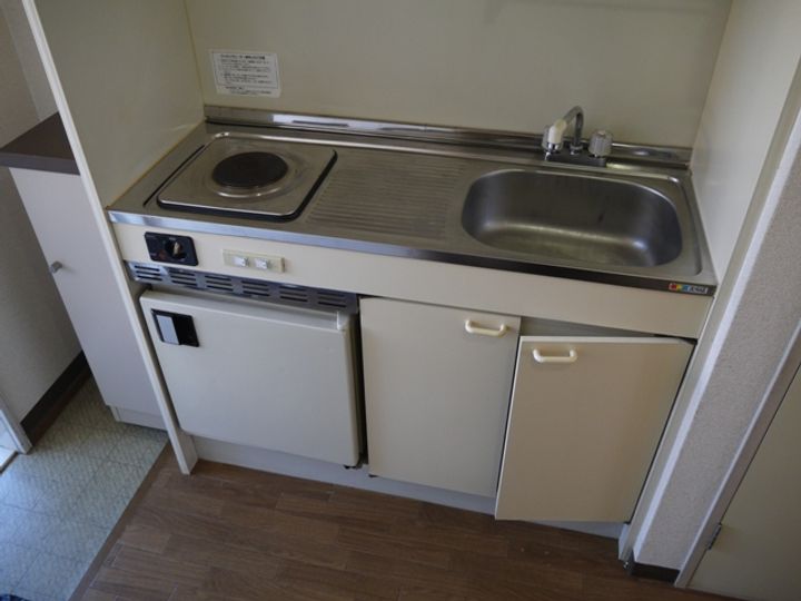 兵庫県芦屋市呉川町の賃貸アパートのキッチン
