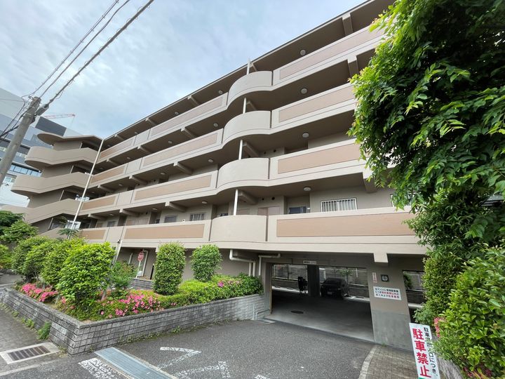 兵庫県西宮市池開町の賃貸マンションの外観