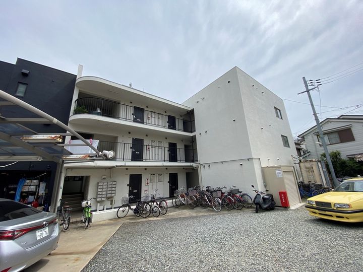 曙マンション103の外観