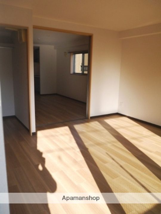 兵庫県芦屋市茶屋之町の賃貸マンションの内装