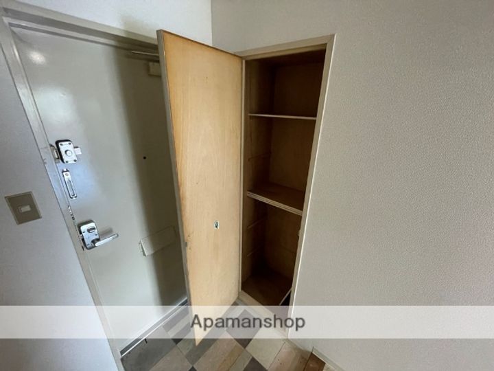 兵庫県西宮市上田中町の賃貸マンションの内装