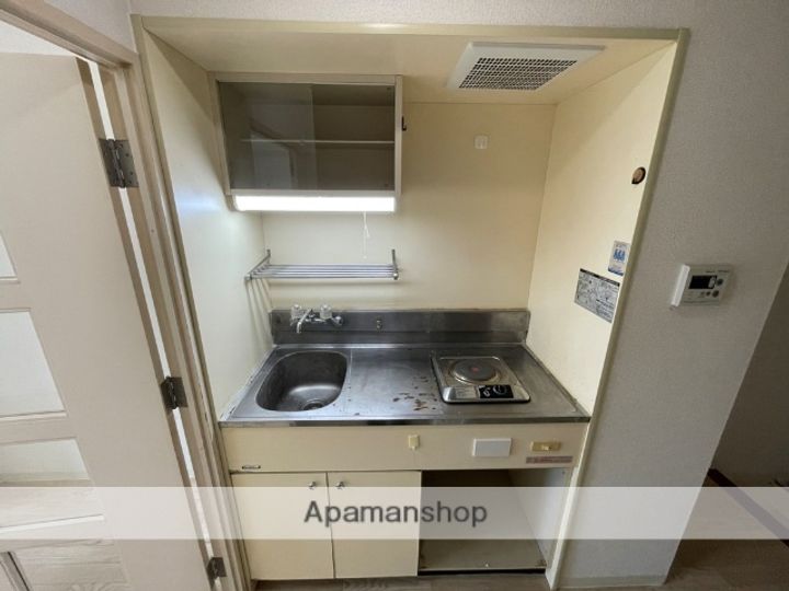 兵庫県西宮市上田中町の賃貸マンションのキッチン