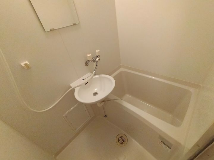 レオパレス阪急塚口の風呂