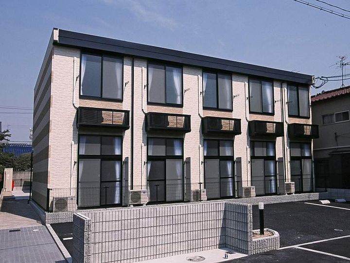 レオパレス西長洲の外観