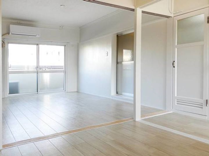 ビレッジハウス鴻池1号棟0109の居間