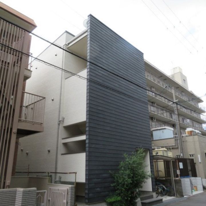 ラターシュ園田の外観