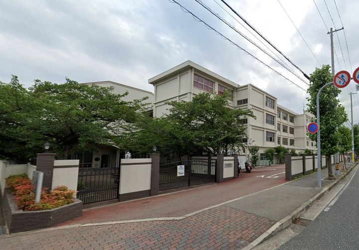 ラターシュ園田の周辺