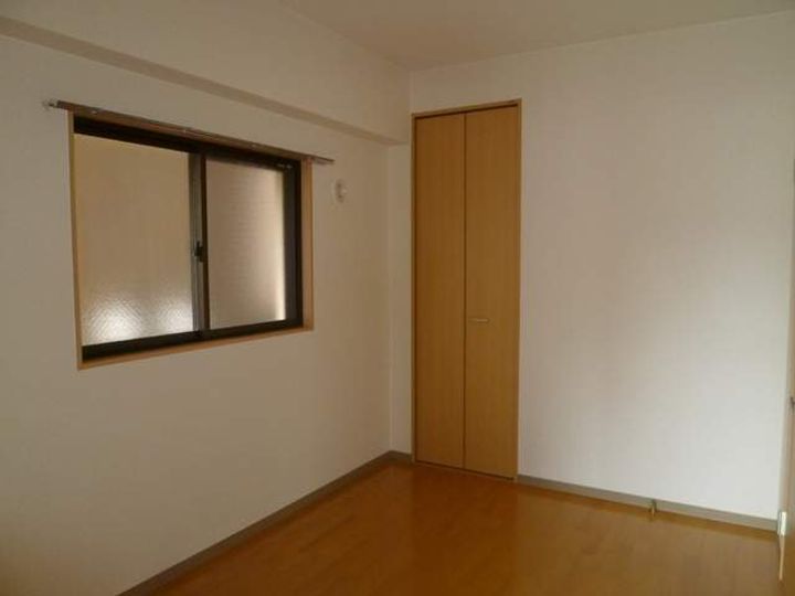 兵庫県尼崎市東難波町5丁目の賃貸マンションの内装