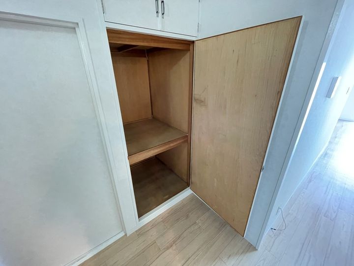 兵庫県西宮市小松北町2丁目の賃貸マンションの内装