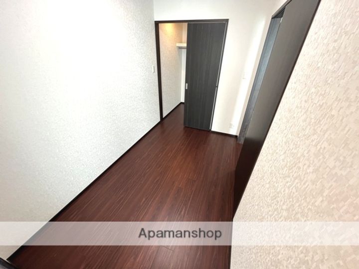 大阪府東大阪市高井田元町2丁目の賃貸マンションの内装