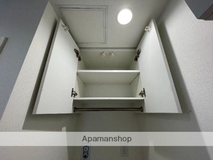 ウィステリア門戸の内装