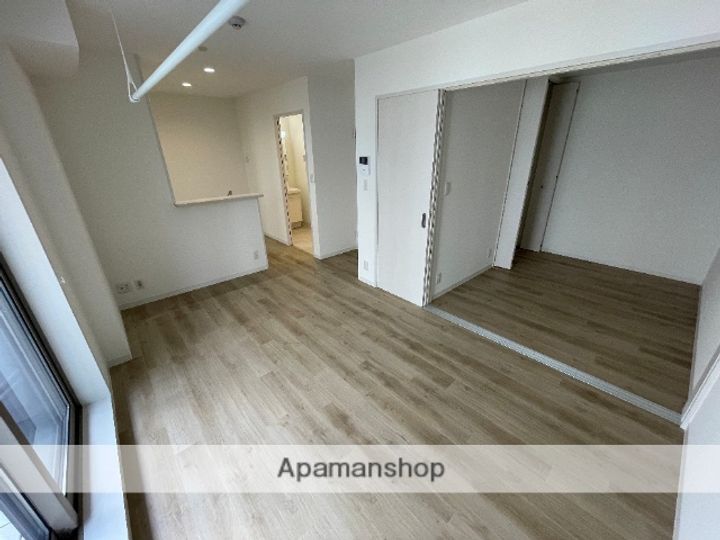 ウィステリア門戸の内装