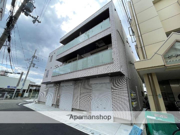 ウィステリア門戸の外観