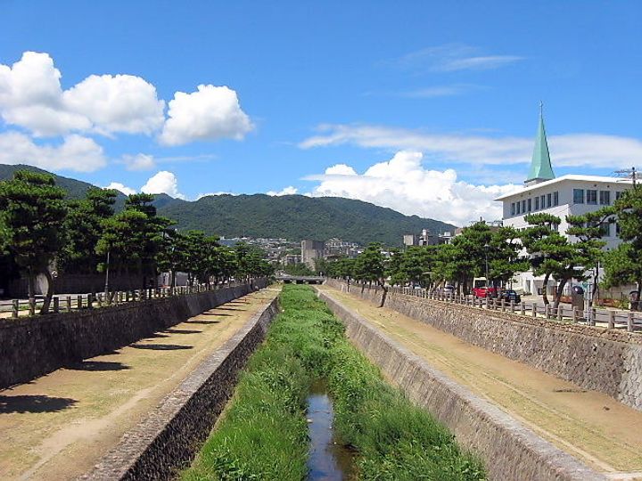 兵庫県芦屋市呉川町の賃貸アパートの周辺