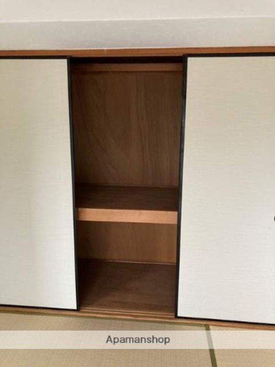 兵庫県西宮市五月ケ丘の賃貸マンションの内装