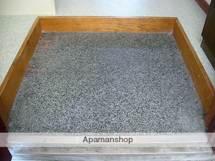 兵庫県西宮市樋之池町の賃貸マンションの玄関