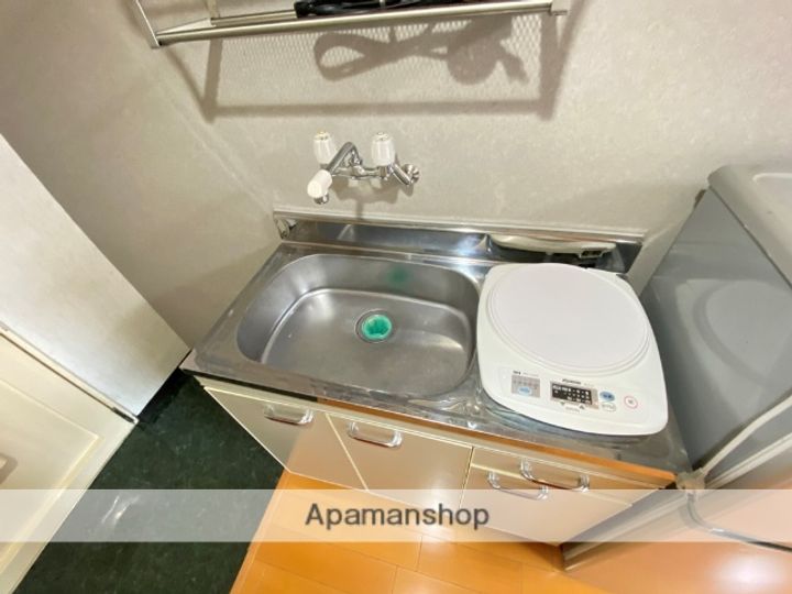 大阪府東大阪市御厨中1丁目の賃貸マンションのキッチン