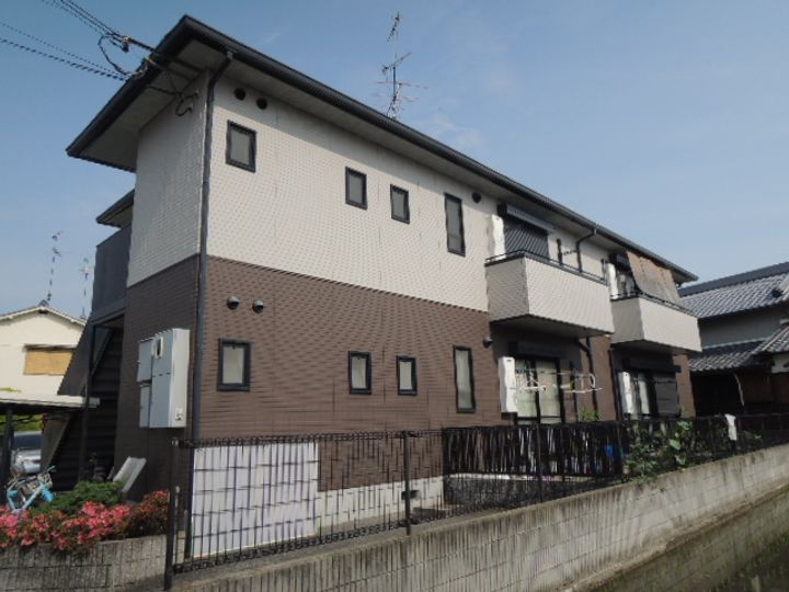 兵庫県尼崎市富松町3丁目の賃貸アパートの外観