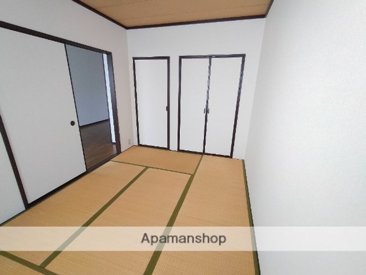 アイケイハイツ高井田A208の内装