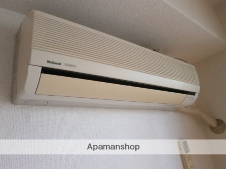 兵庫県西宮市北名次町の賃貸マンションの内装