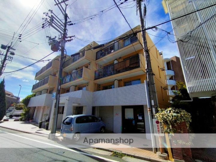 兵庫県西宮市北名次町の賃貸マンションの外観