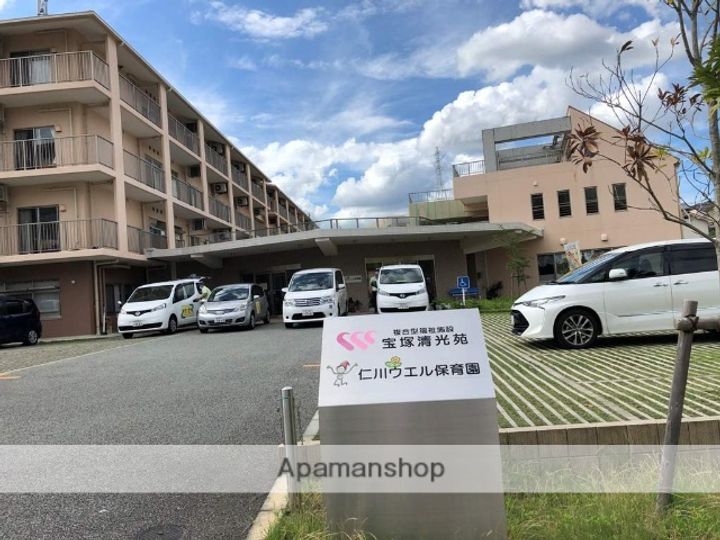兵庫県西宮市仁川百合野町の賃貸アパートの周辺