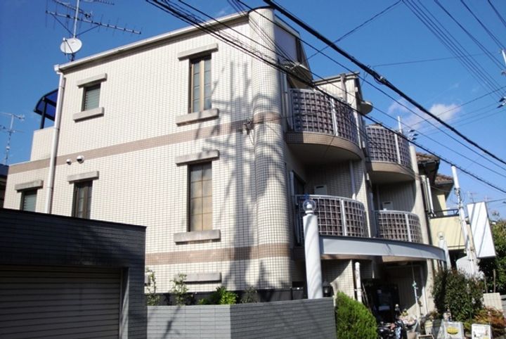 兵庫県西宮市神呪町の賃貸マンションの外観