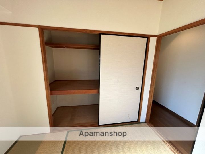 兵庫県西宮市薬師町の賃貸マンションの内装