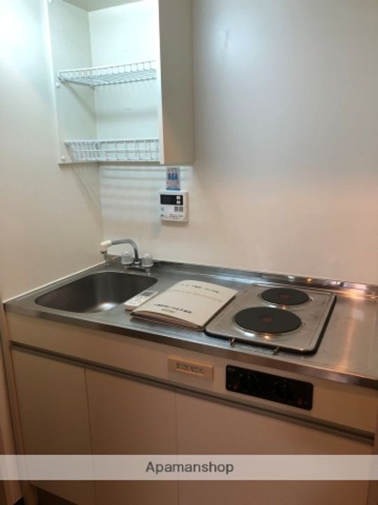 兵庫県西宮市高松町の賃貸マンションのキッチン