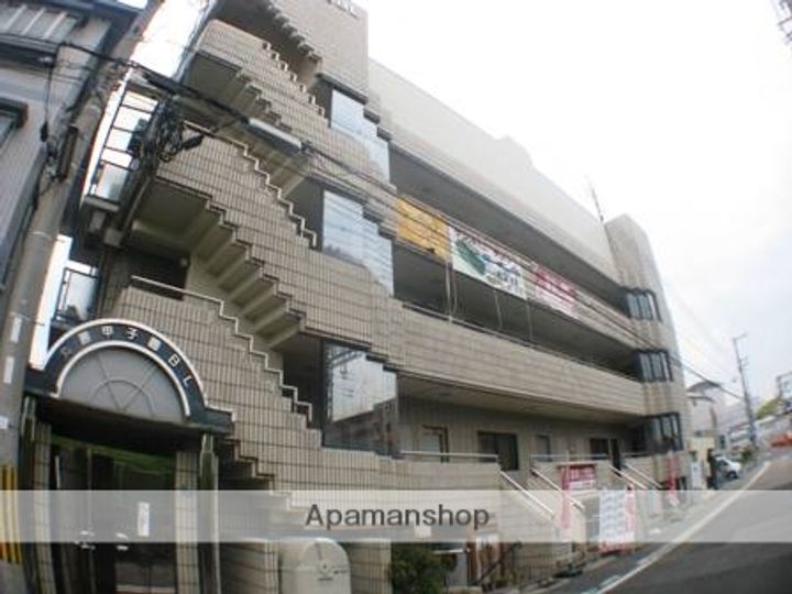 丸勝甲子園ビルの外観