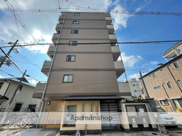 カサベルデ小阪の外観