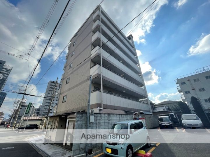 カサベルデ小阪の外観