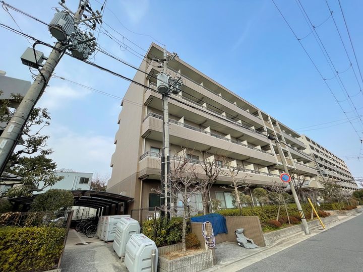 レジェンダリー武庫川の外観