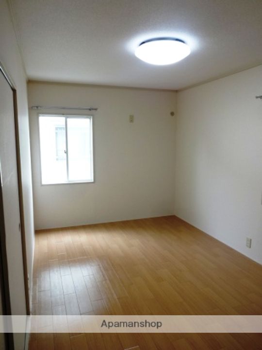 兵庫県尼崎市上坂部2丁目の賃貸アパートの内装