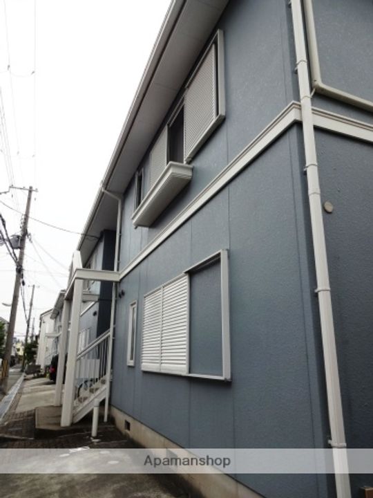 兵庫県尼崎市上坂部2丁目の賃貸アパートの外観