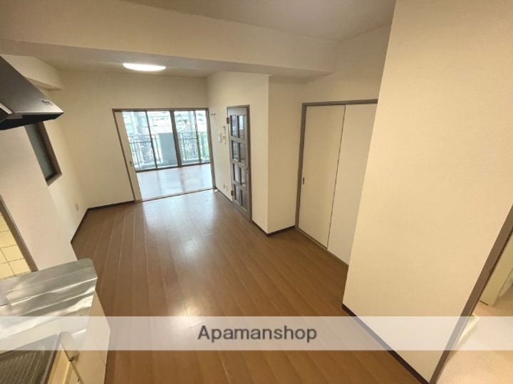 アダチイエムの居間