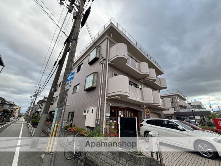兵庫県西宮市柳本町の賃貸マンションの外観