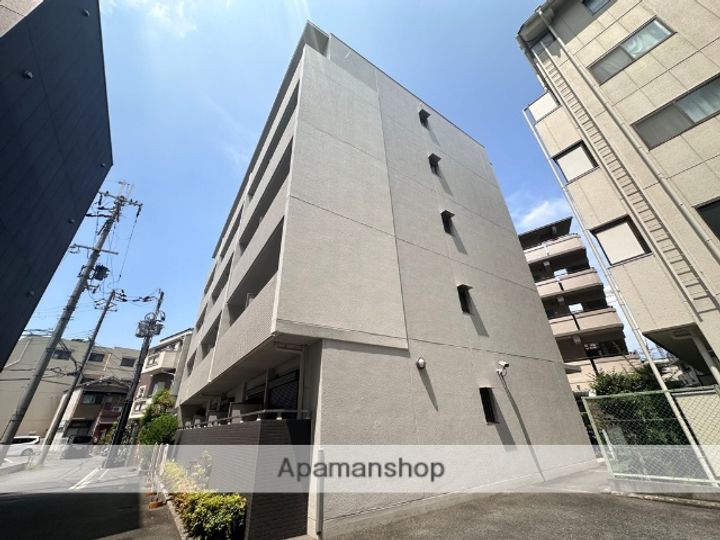 イー・ウエストの外観