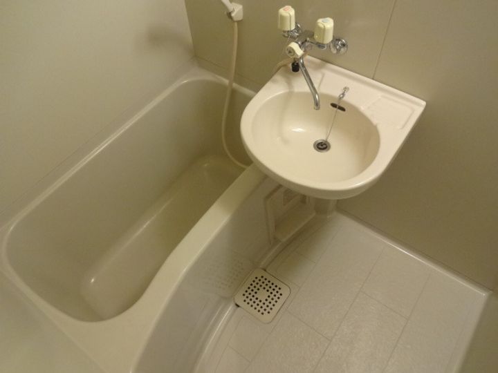 兵庫県西宮市門戸東町の賃貸マンションの風呂