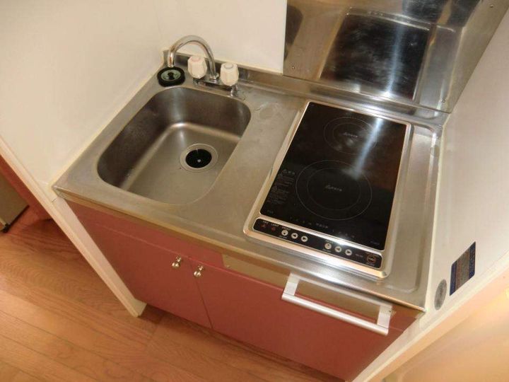 レオパレス上坂部のキッチン