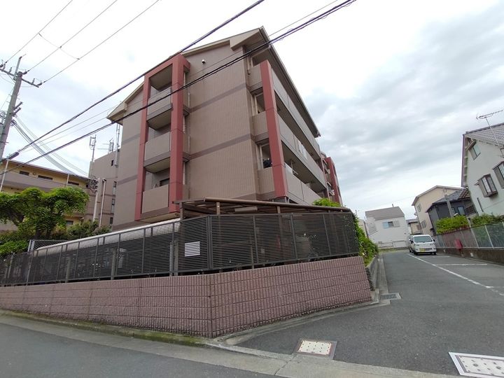 カーサフィオーレ弐番館の外観