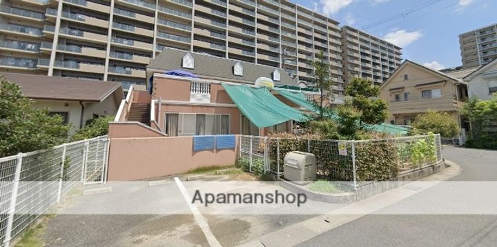 ドール甲子園301の周辺