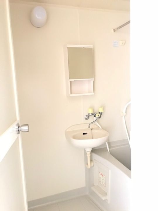 兵庫県西宮市仁川町3丁目の賃貸アパートの内装