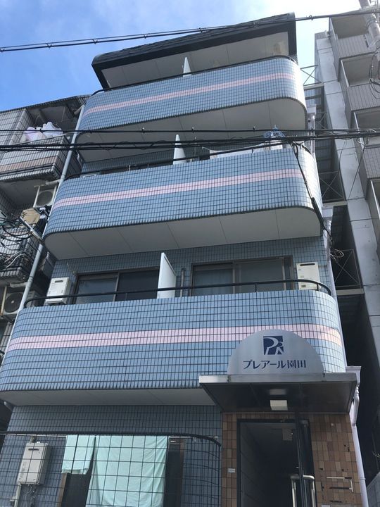 プレアール園田の外観