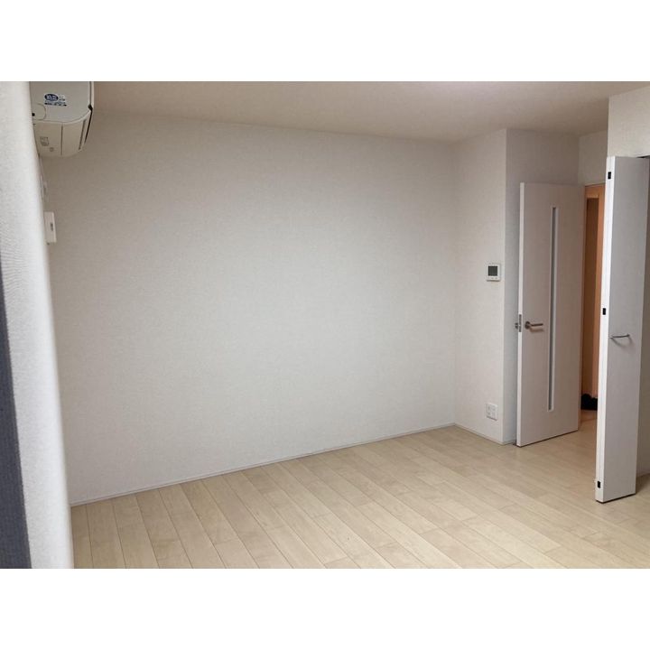 フジパレス塚口Ⅵ番館203号室の居間