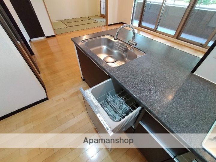 兵庫県西宮市川添町の賃貸マンションの内装